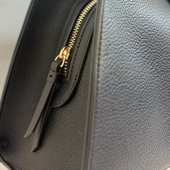 Brand New wight Tags Calvin Klein Shelly Black Pebbled Leather Purse Satchel - Picture 4 of 8